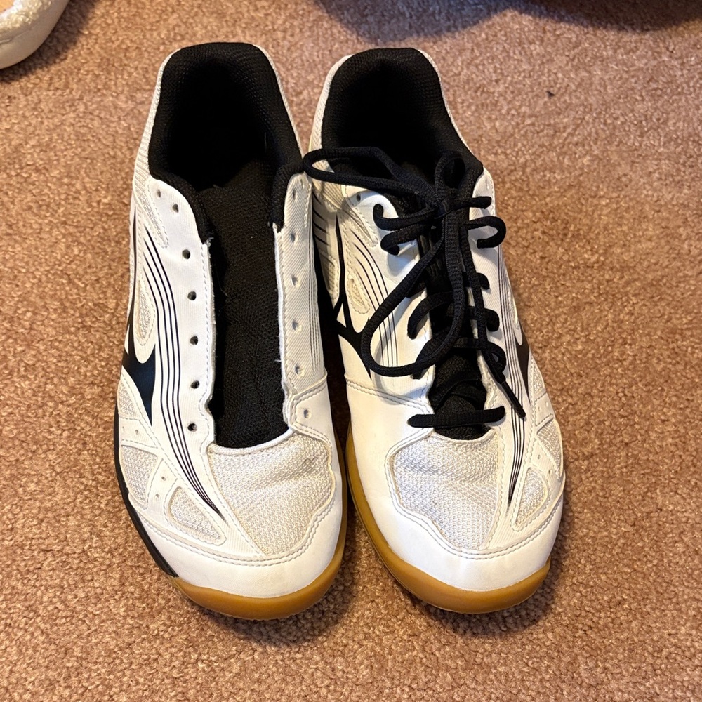 Mizuno White and Black Athletic Shoes with Gold Accents